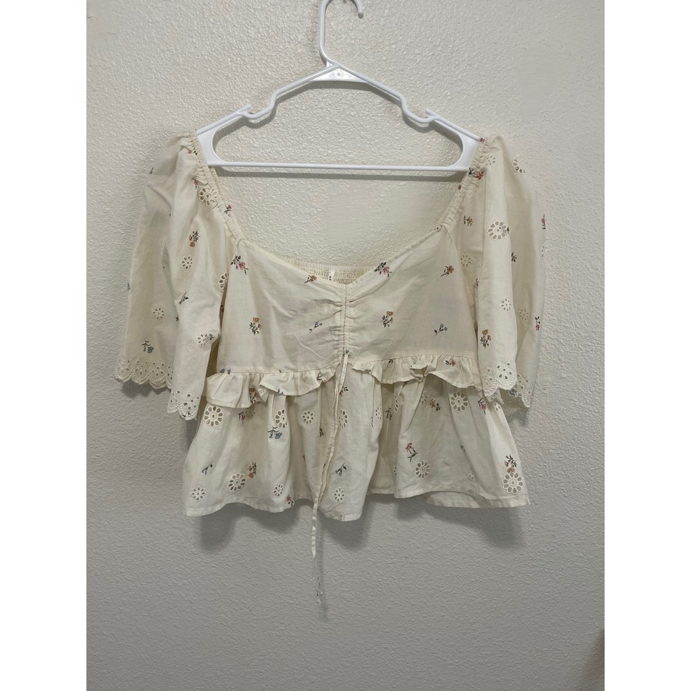 American Eagle Peplum Crop Top Womens L Cream Floral Eyelet Smocked Boho Top